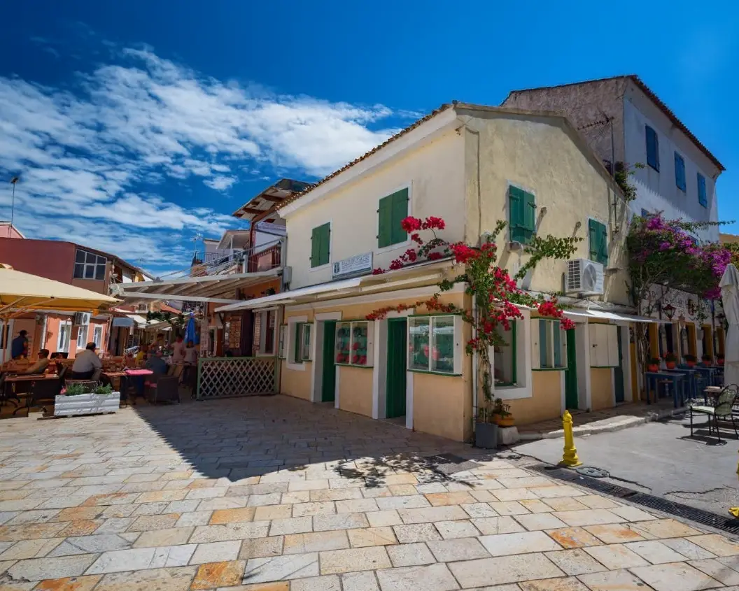 Ermones Boats Paxos and Antipaxos 3