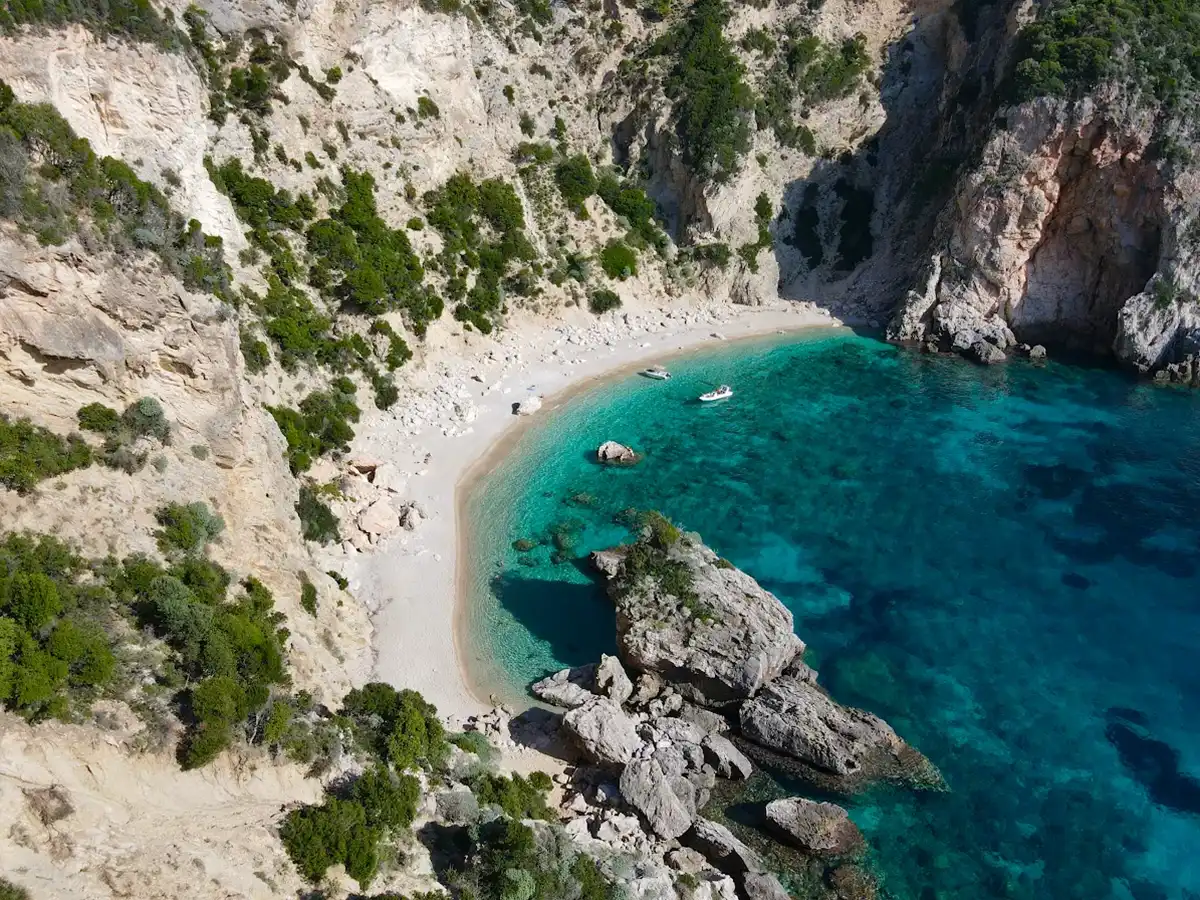 ermones boats semi photo1