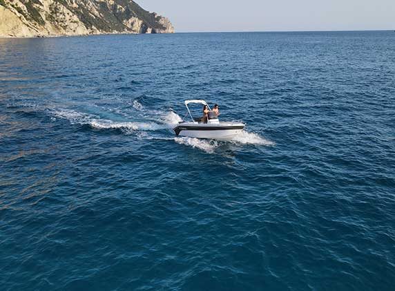blu water 170 ermones boats corfu3